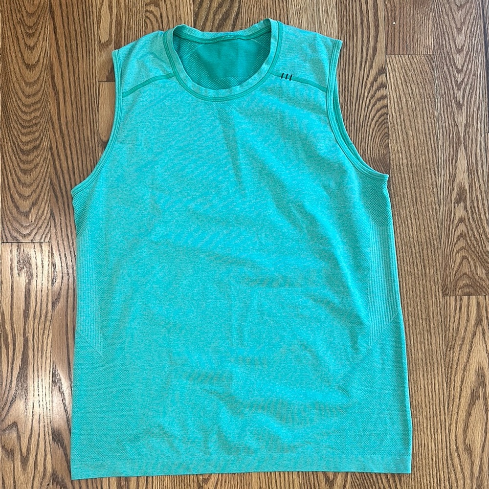 lululemon athletica Turquoise Short Sleeve Tee